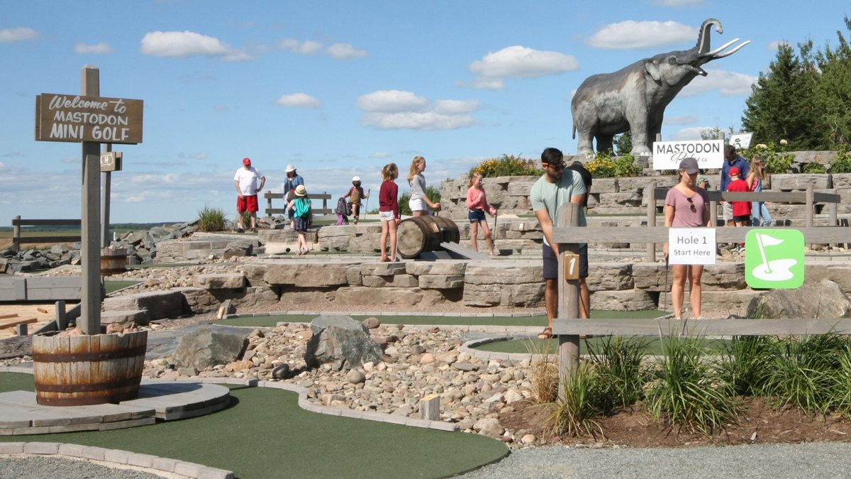 Mastodon Ridge & Showcase Nova Scotia Mastodon Ridge & Showcase Nova Scotia